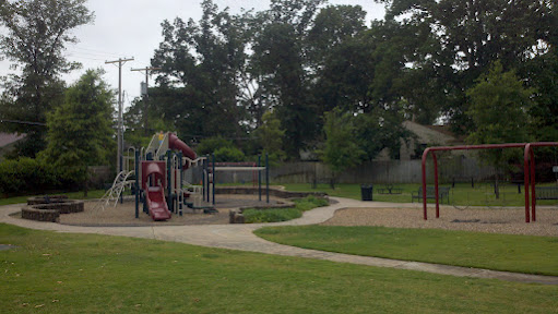 Playground Review: Baker Park in Cammack Village