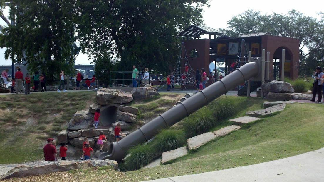 Playground Review: Riverfront Park